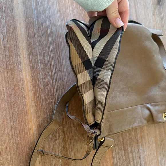 Burberry Tan Leather Crossbody Bag - Picture 8 of 10